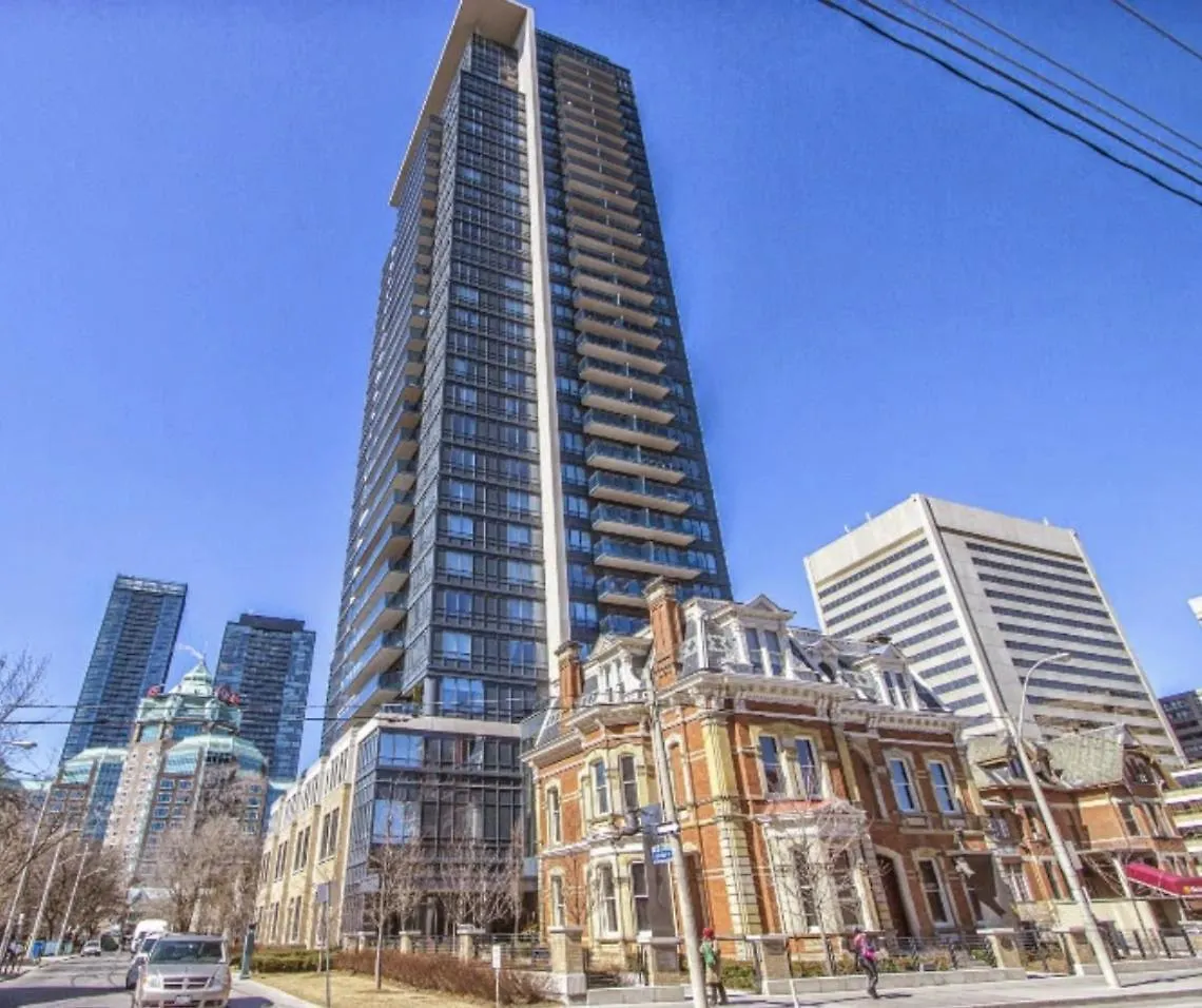 Apartment 1560 Sqft Elegant Condo At Downtown Hi-End Shopping & Dining Area - Cn Tower View, Bidet, Lockbox Toronto